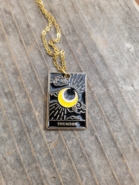 The moon tarot necklace